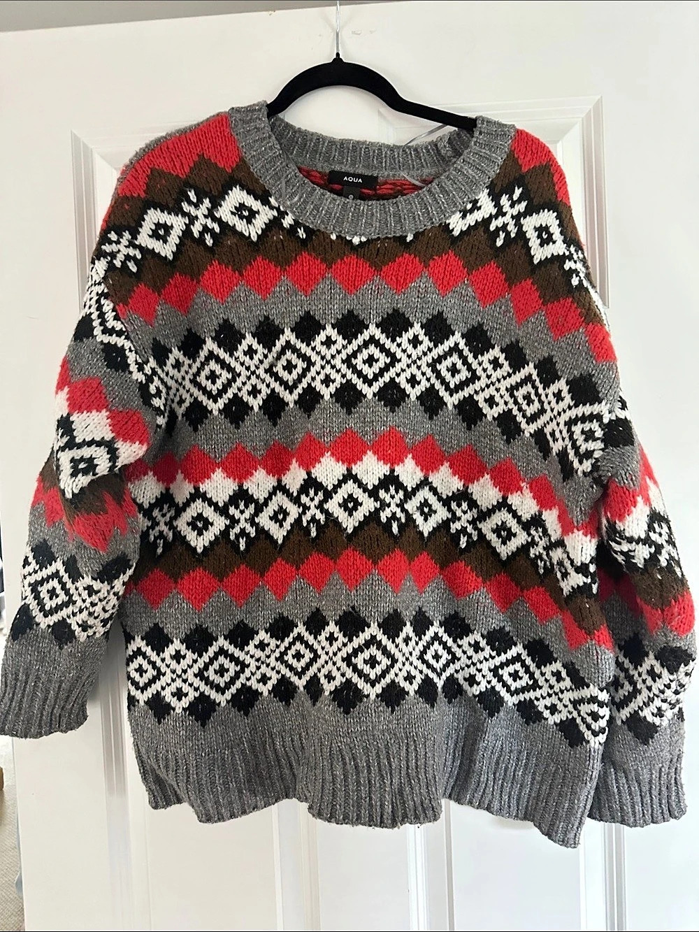 Aqua Geometric Sweater in Gray & Red Size XL Like New